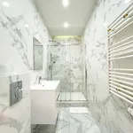 Urban Flat 67 - Spacious Flat In