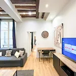 Urban Flat 67 - Spacious Flat In Apartmán