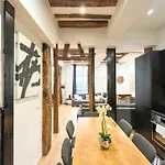 Urban Flat 67 - Spacious Flat In Paříž