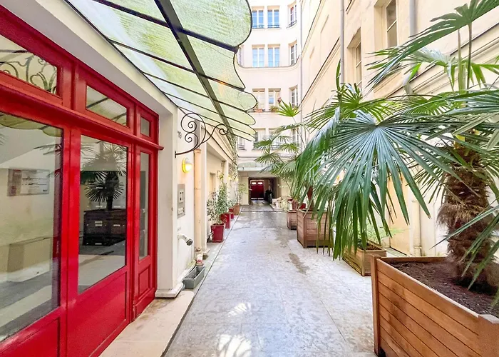 Urban Flat 67 - Spacious Flat In Paris