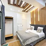 Urban Flat 67 - Spacious Flat In * Paris